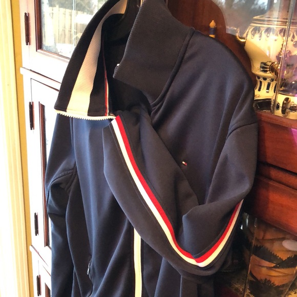 Beautiful Tommy Hilfiger jacket for men - Picture 3 of 5